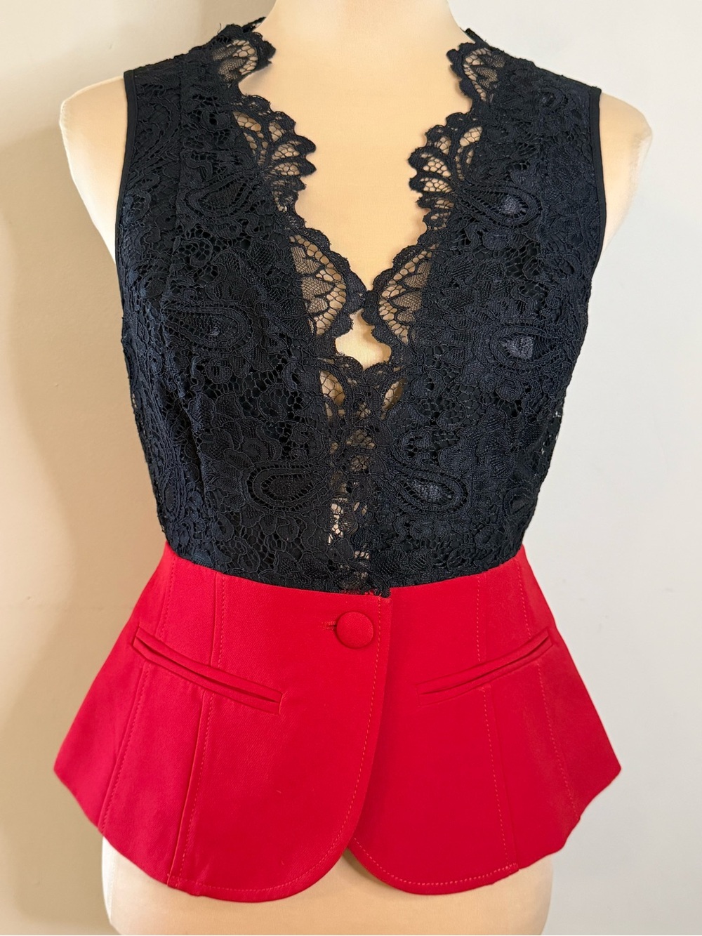 7th Avenue Design Studio vest avant garde black lace red hem SZ 2